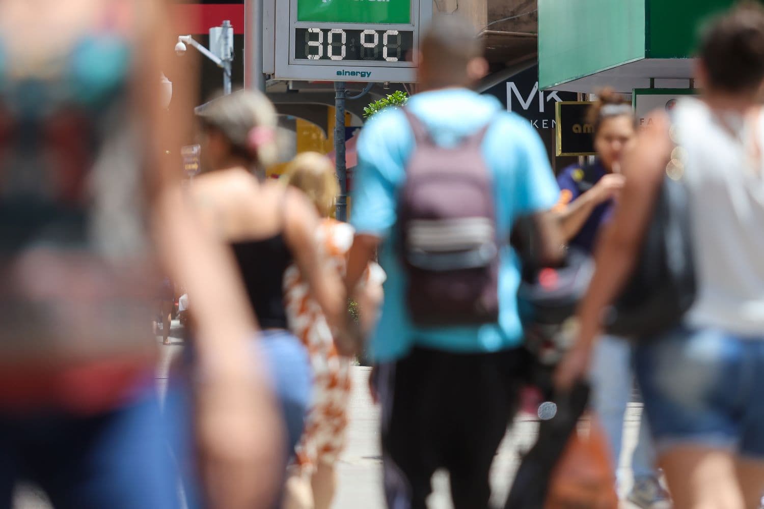 calor intenso pode provocar desidratação, desconforto térmico e agravamento de doenças cardiorrespiratórias (Foto por Secom)