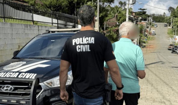 Senhor de 82 anos terminou preso (Foto por Polícia Civil)