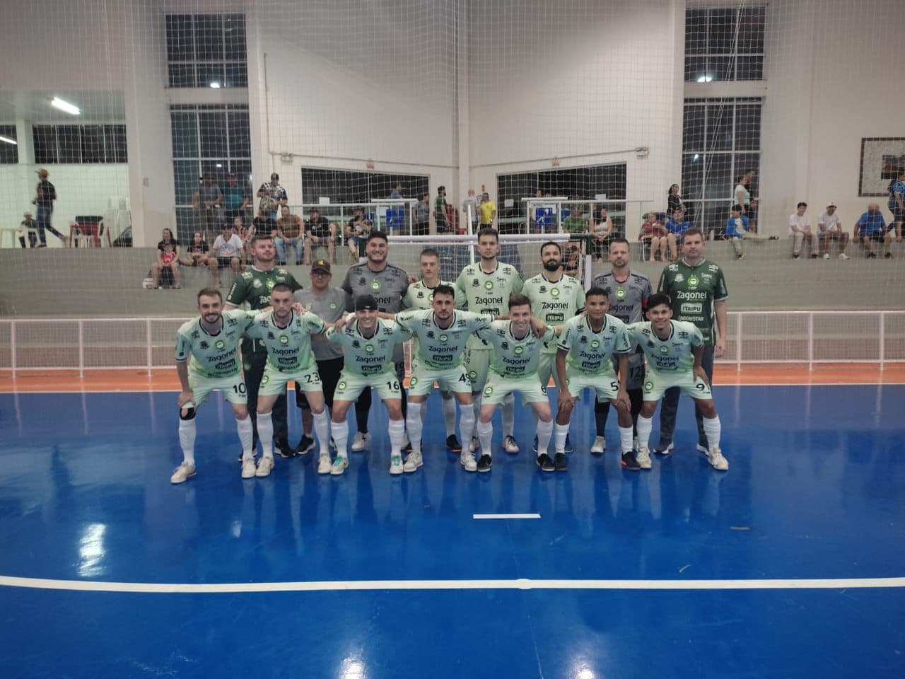 Dois gols em 10 segundos garantem vitória para a Pinhalense Futsal Zagonel