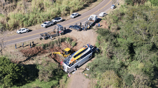 Morre quarta vítima de acidente com ônibus de bailarinos paraguaios