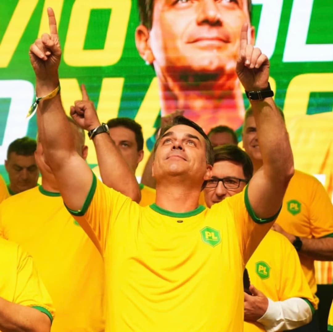 Apuração da RCO aponta vitória de Flávio Bolsonaro no segundo turno em Pinhalzinho