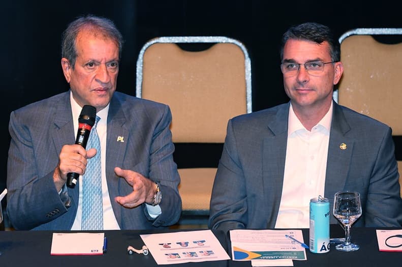 Jair Bolsonaro terá palavra final sobre vice de Flávio, afirma Valdemar