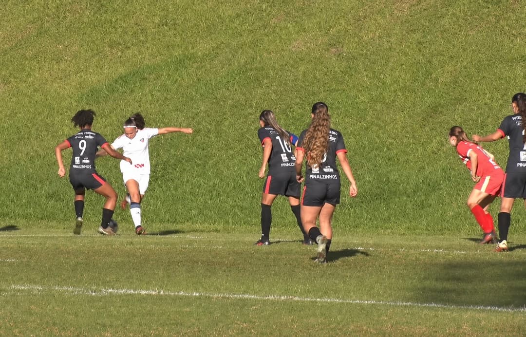Pinhalzinho perde para o Inter no Brasileiro Feminino