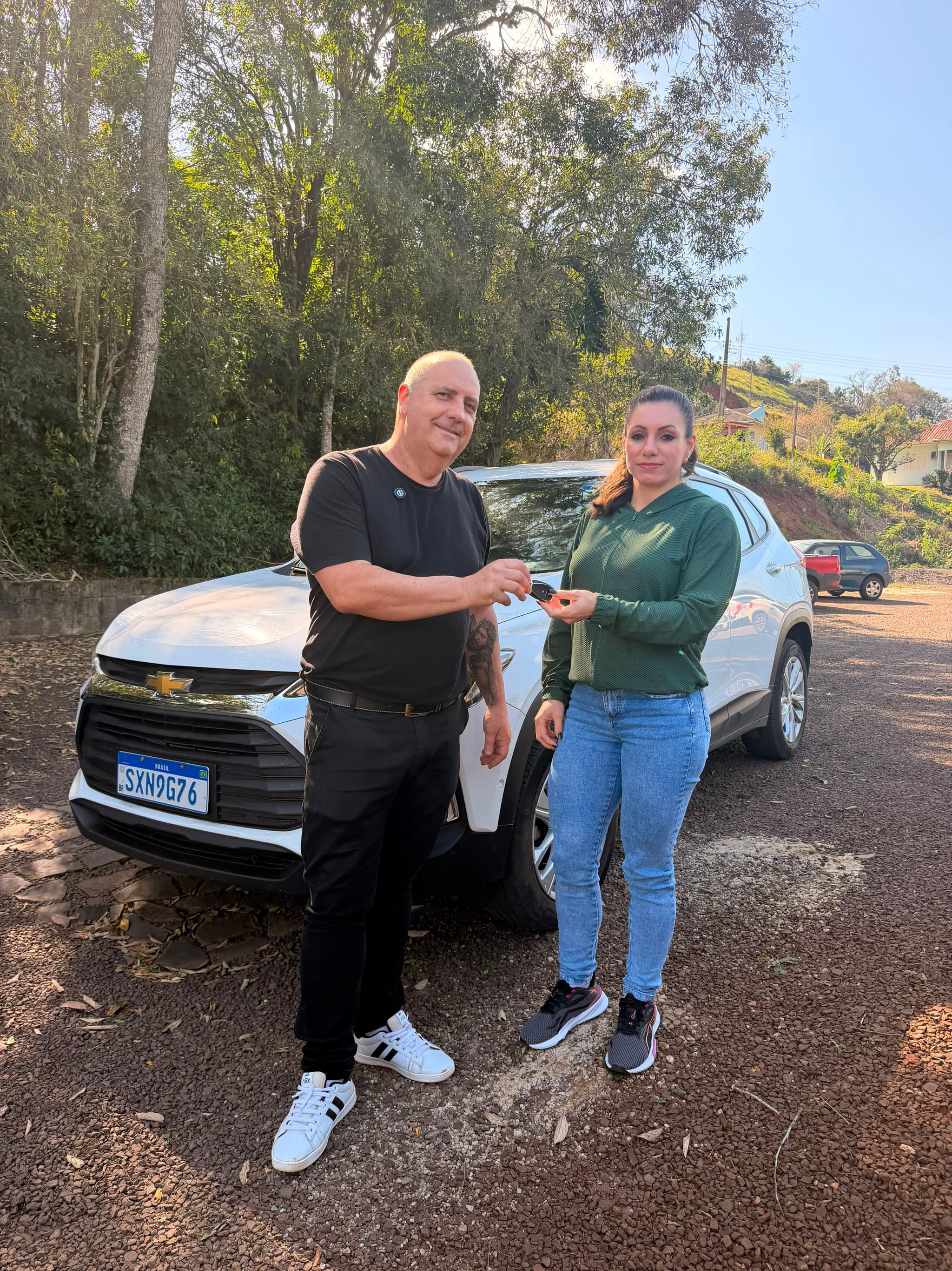 Veículo passa a integrar a frota da Secretaria de Saúde e vai oferecer mais conforto, segurança e eficiência no transporte de pacientes (Foto por Divulgação)