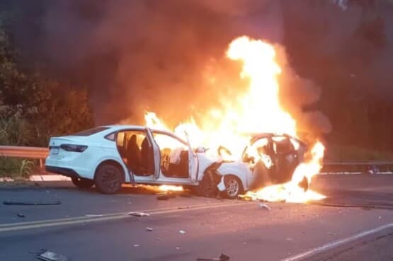 Batida causou incêndio (Foto por Divulgação)