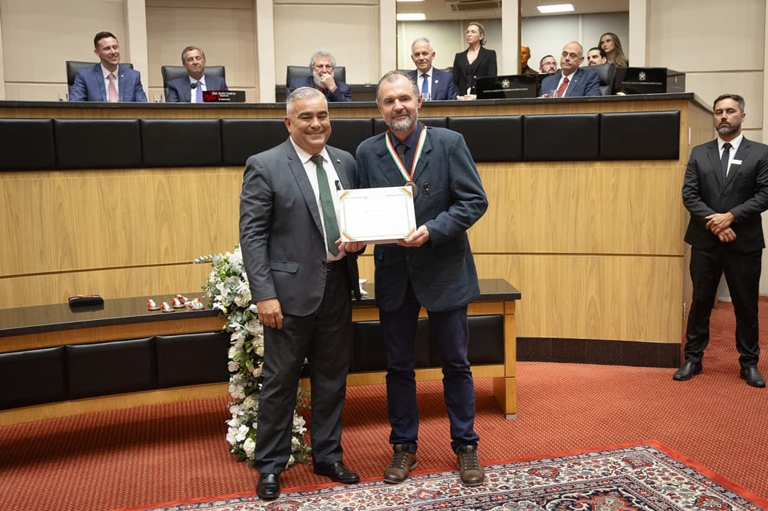 Empresário de Nova Itaberaba é homenageado com a Comenda do Legislativo Catarinense 2025