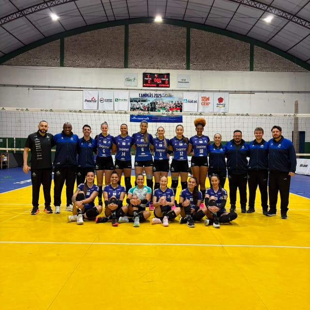 Pinhalense vence Copobrás por 3 sets a 2 em partida equilibrada