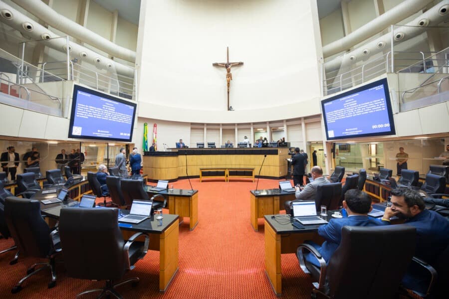 Alesc aprova mudanças na destinação de emendas parlamentares e doação de imóveis a municípios catarinenses (Foto por Rodrigo Corrêa/Agência Alesc)