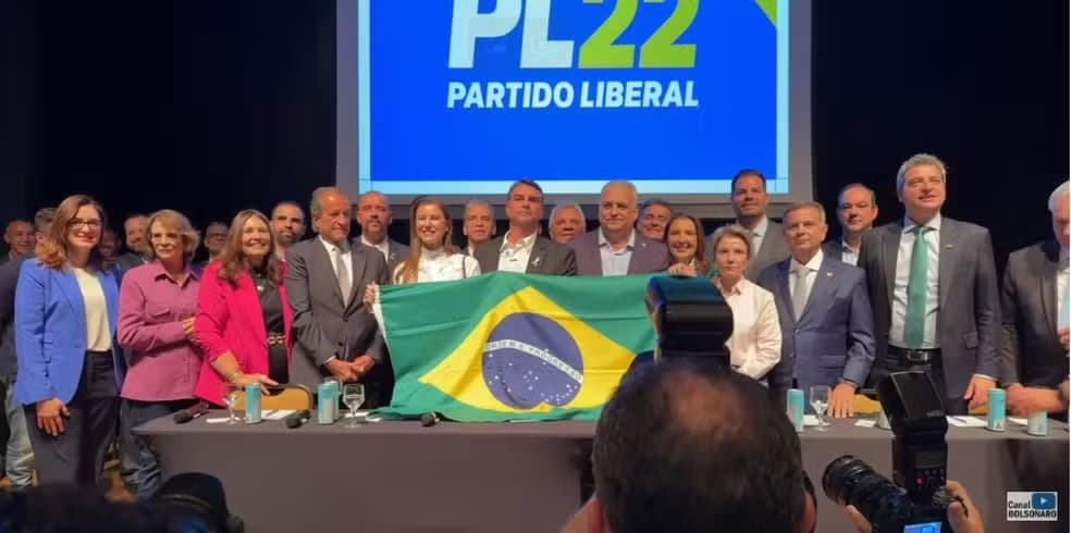 Ex-promotor Alfredo Gaspar é escolhido como vice de Flávio Bolsonaro