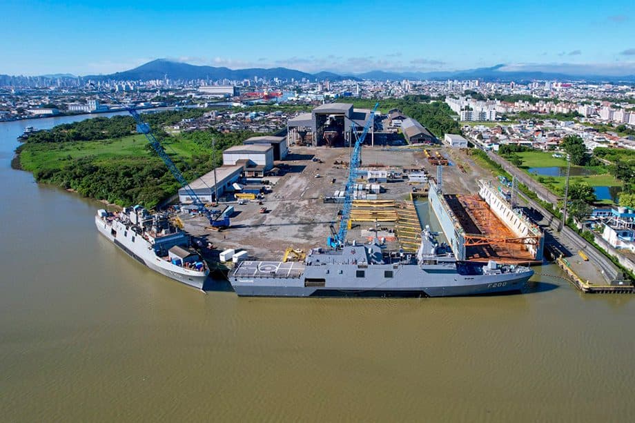 Novo navio da Marinha feito em SC comporta mísseis e metralhadoras (Foto por Reprodução/Poder 360)