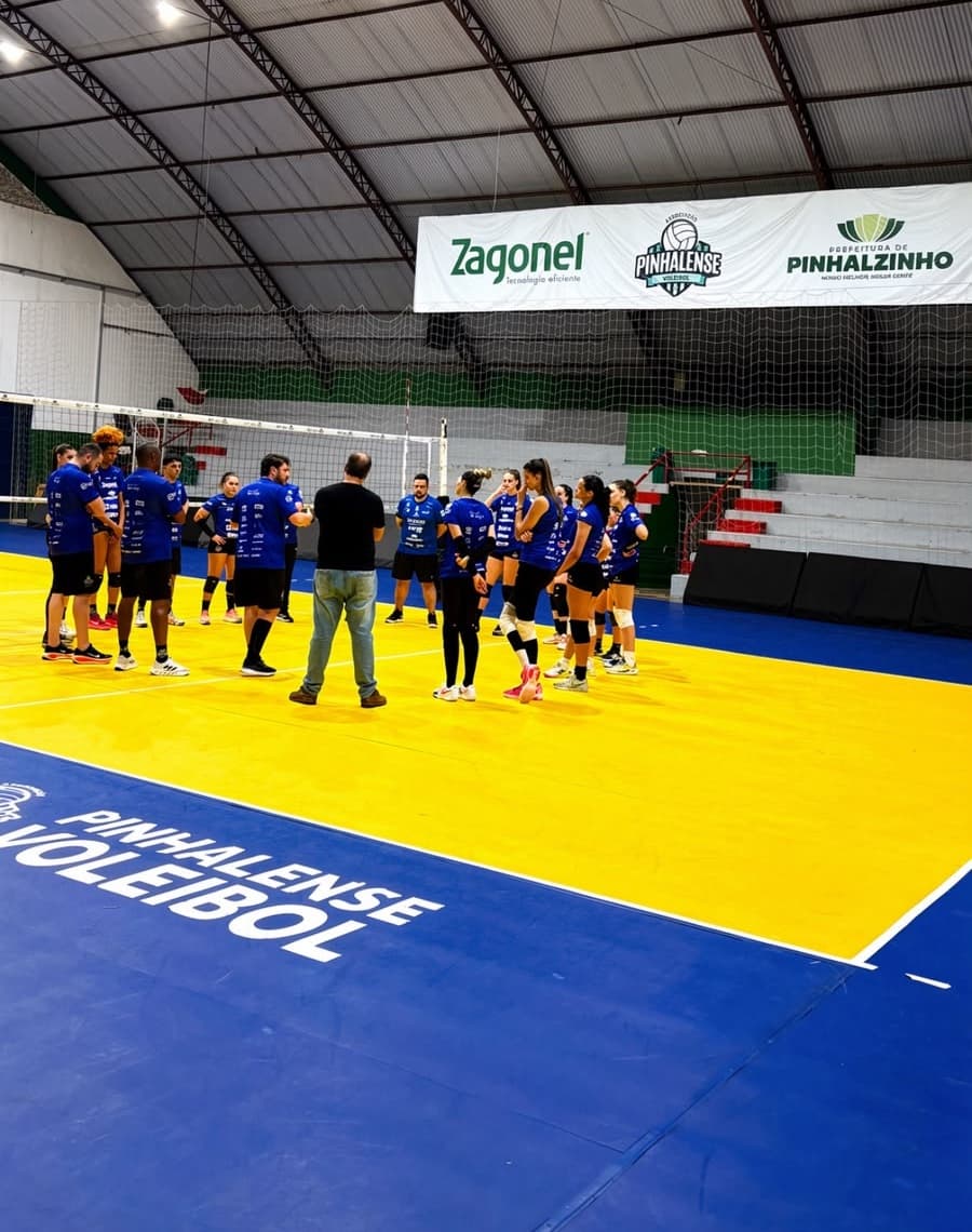 Pinhalense/Zagonel Voleibol estreia na temporada em amistoso contra Caçador