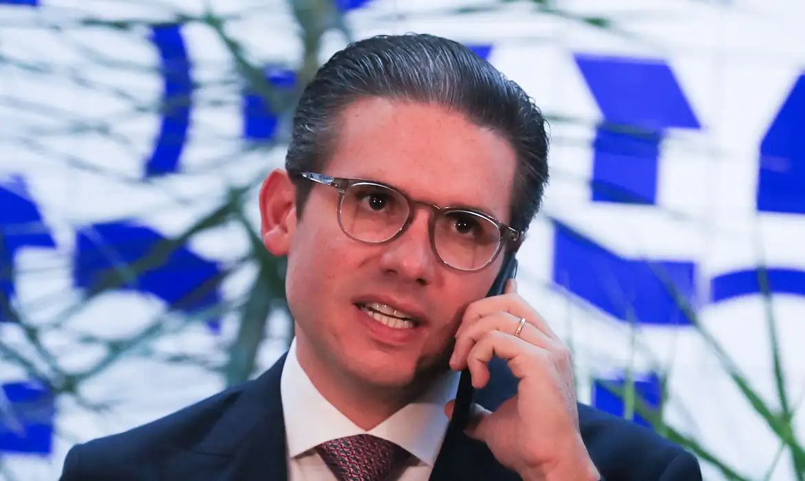 Proposta que acaba com jornada de trabalho 6x1 vai para a CCJ (Foto por Lula Marques/Agência Brasil)