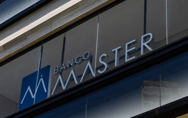 Fachin determina retirada de sigilo em 15 procedimentos sobre o Banco Master
