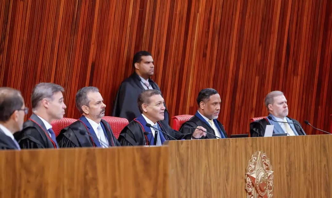 Votos de Garotinho são anulados pelo TSE e Douglas Ruas supera 50% no RJ