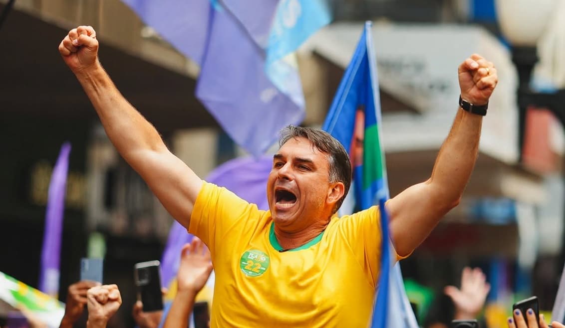 Flávio está a 23 anos como político (Foto por Arquivo pessoal)