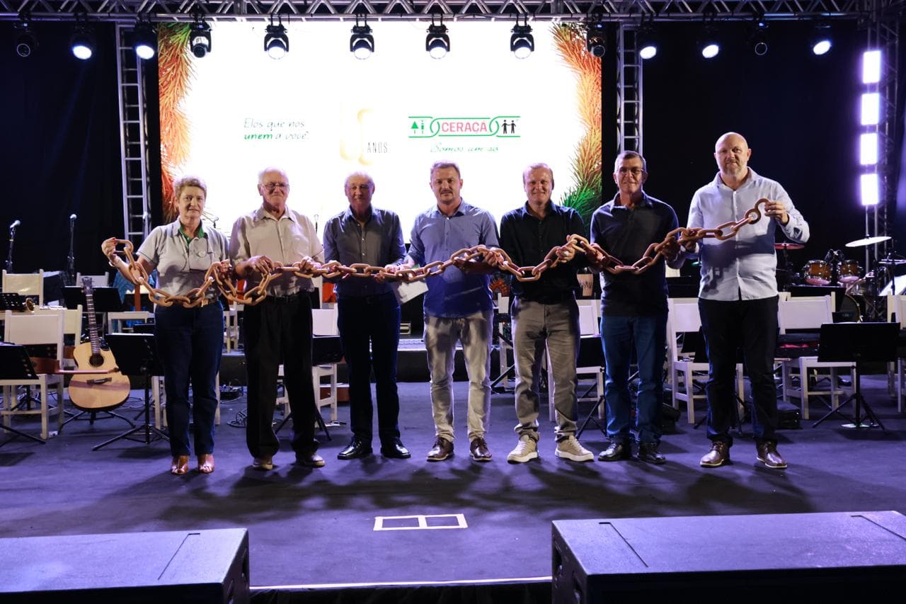 Noite de Natal Ceraçá reune centenas de pessoas em Saudades (Foto por Divulgação)