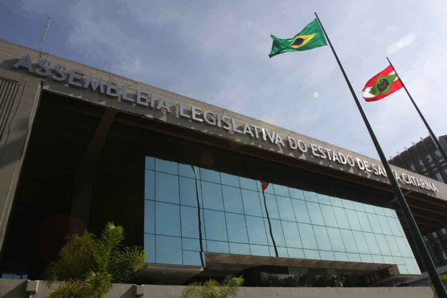Deputados estaduais iniciam recesso parlamentar em Santa Catarina