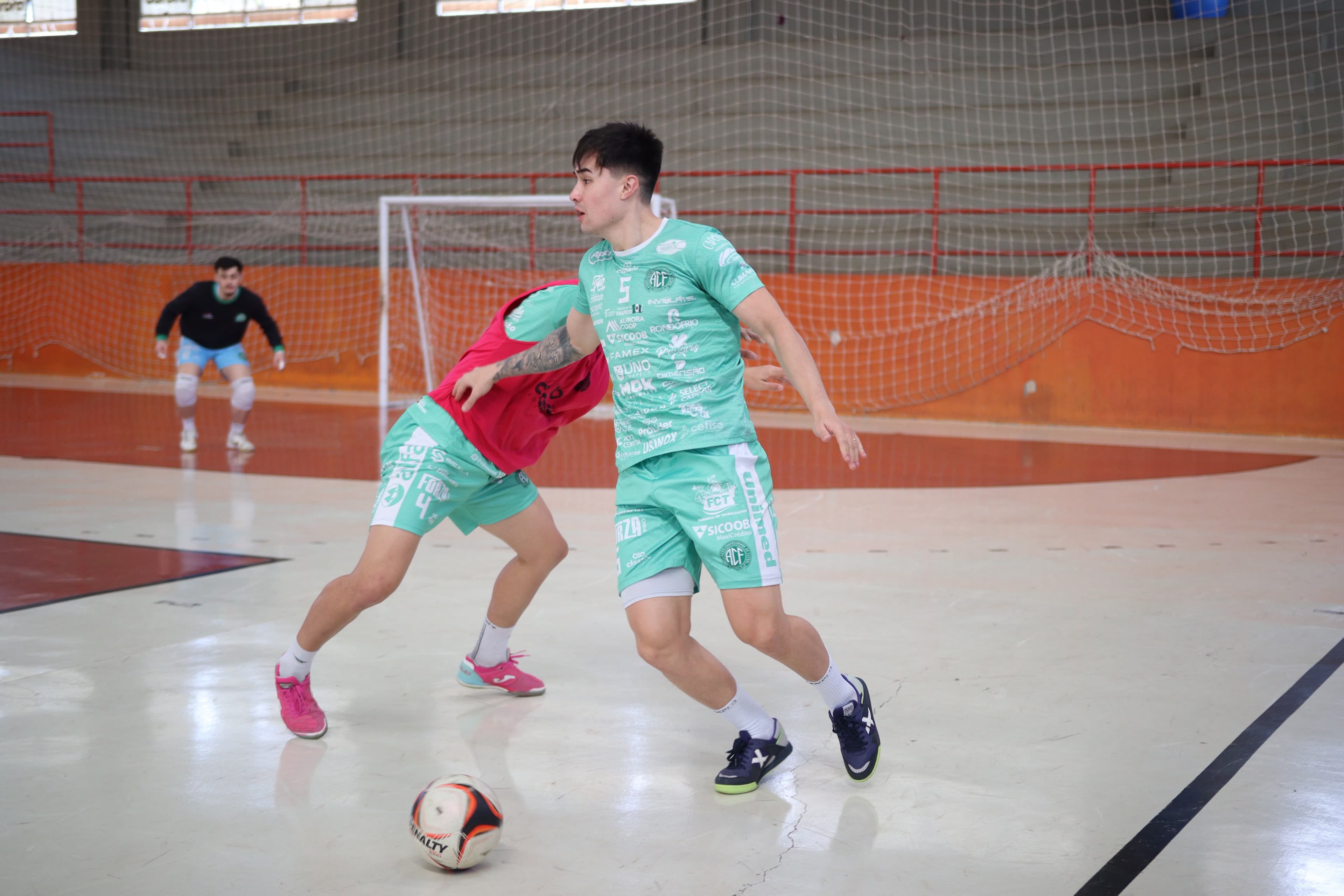 Chape Futsal recebe o São Lourenço em busca de vantagem nas quartas de final da Série Ouro (Foto por ASCOM)