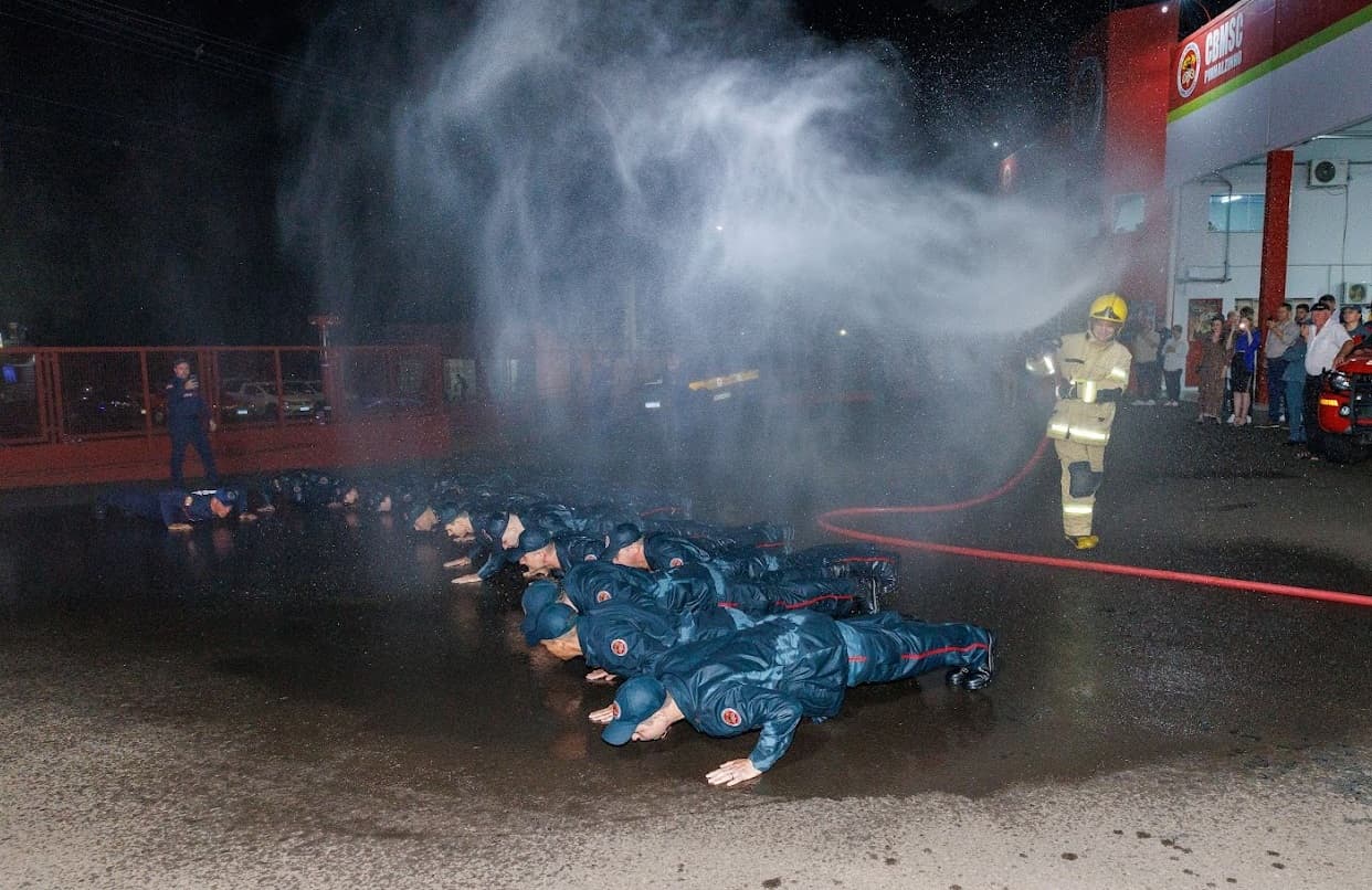 Evento contou com o tradicional banho de mangueira (Foto por Divulgação)