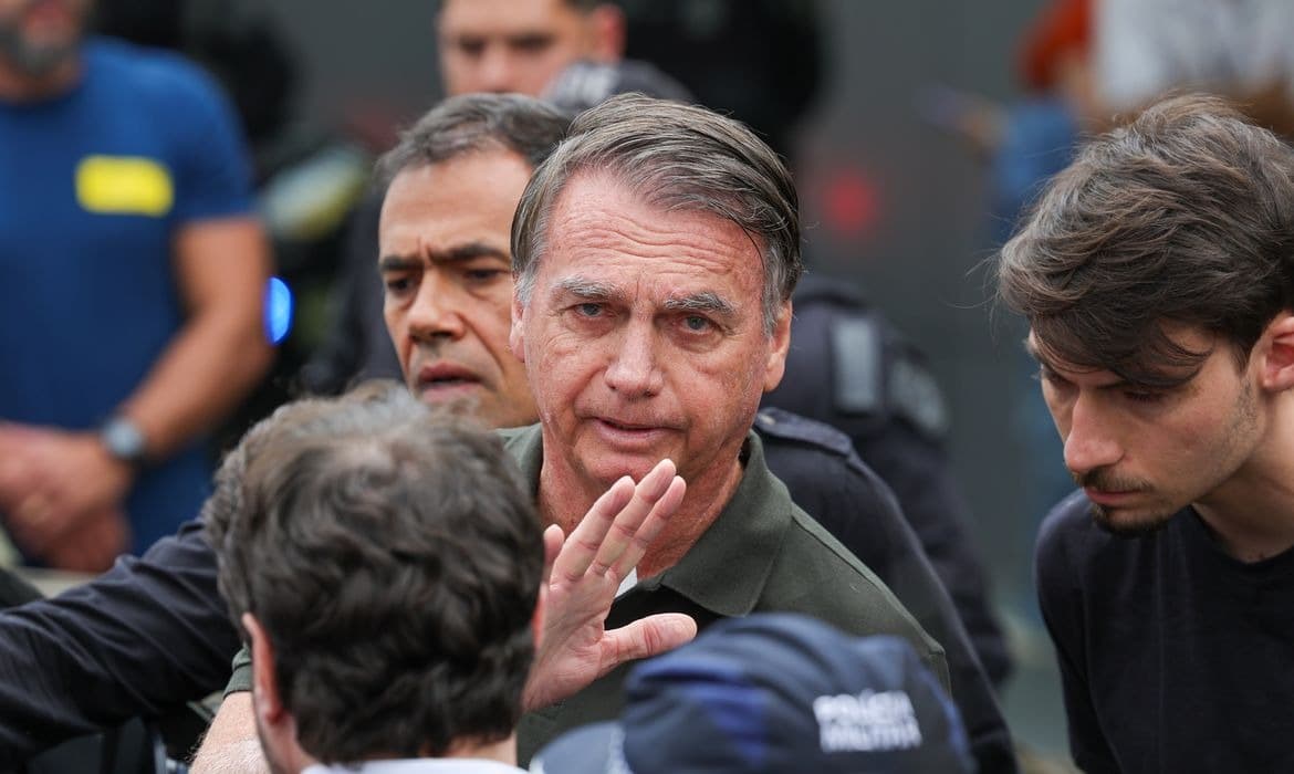 Defesa de Bolsonaro desiste de pedido para suspender cumprimento da pena no STF (Foto por Fabio Rodrigues-Pozzebom/ Agência Brasil)