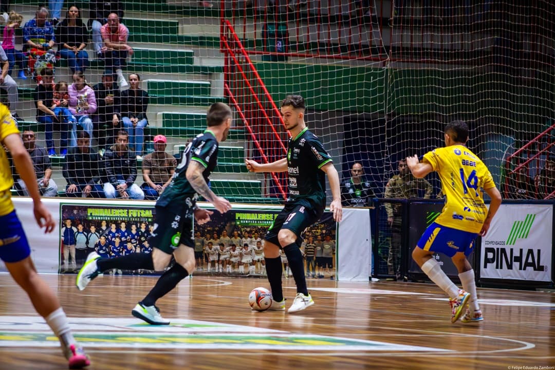 Pinhalense Futsal Zagonel encerra primeira fase da Série Prata contra Maravilha