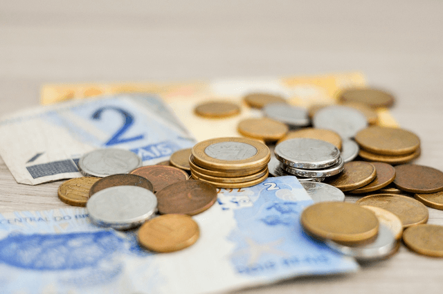 Bancos podem encerrar contas de clientes por “desinteresse comercial”