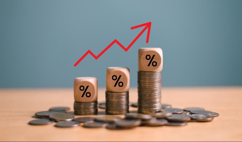 Juros elevados dificultam financiamento e reduzem investimentos na indústria