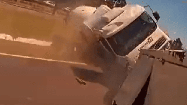 Imagens mostram acidente em Chapecó