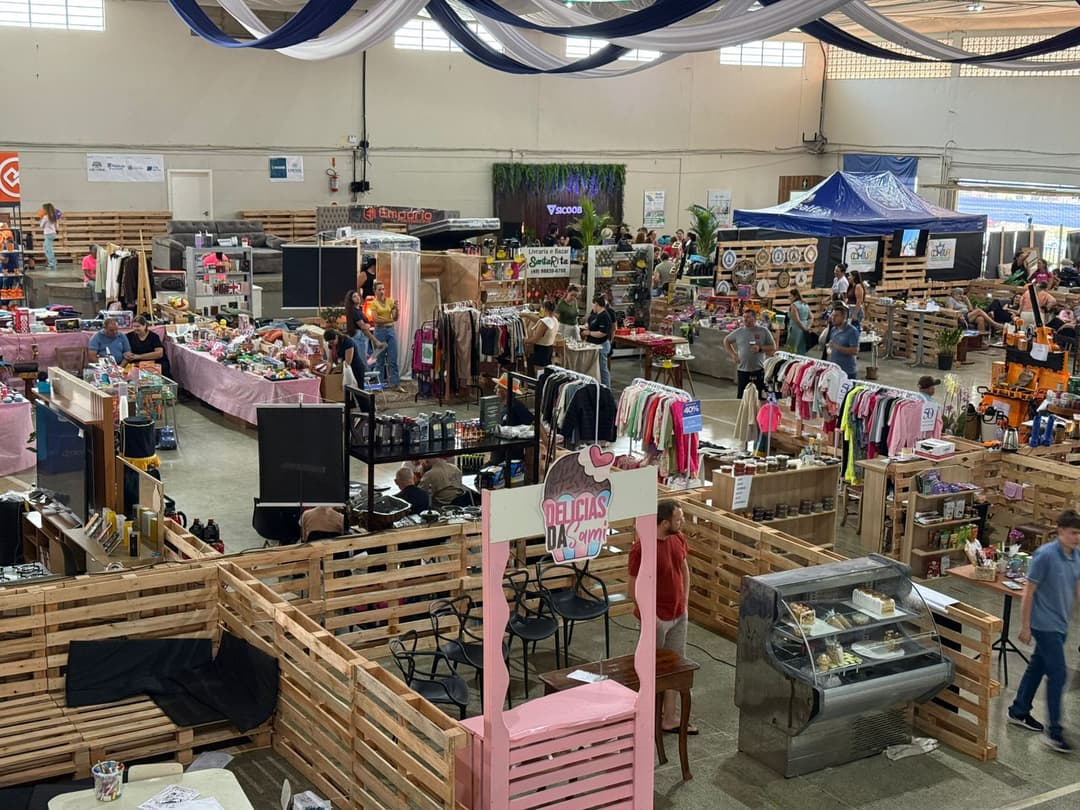 Feira Municipal de Águas Frias encerra com sucesso reunindo mais de 30 expositores 