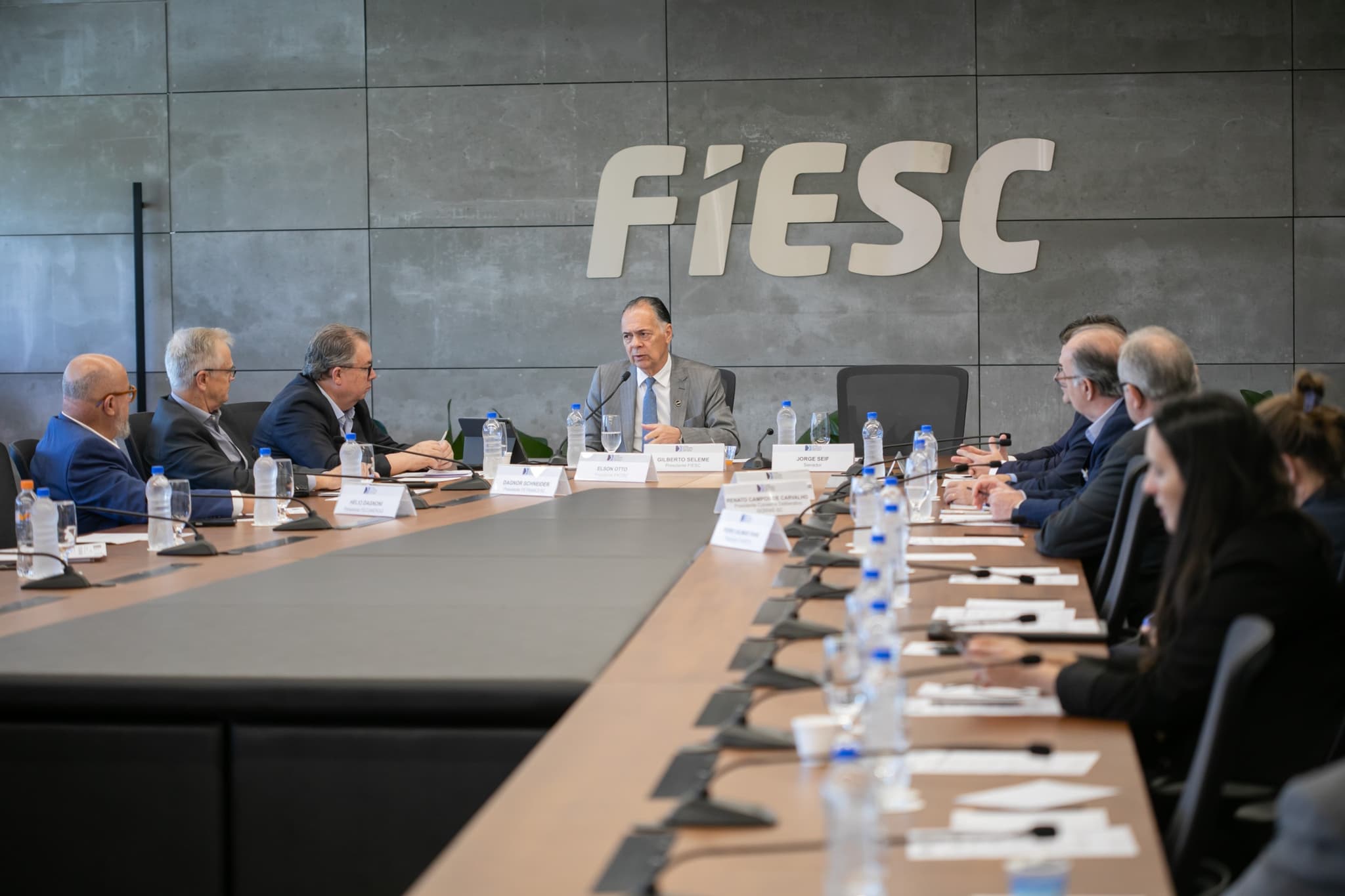 Entidades empresariais discutem investimentos em rodovias e impactos da jornada de trabalho em SC (Foto por Filipe Scotti)