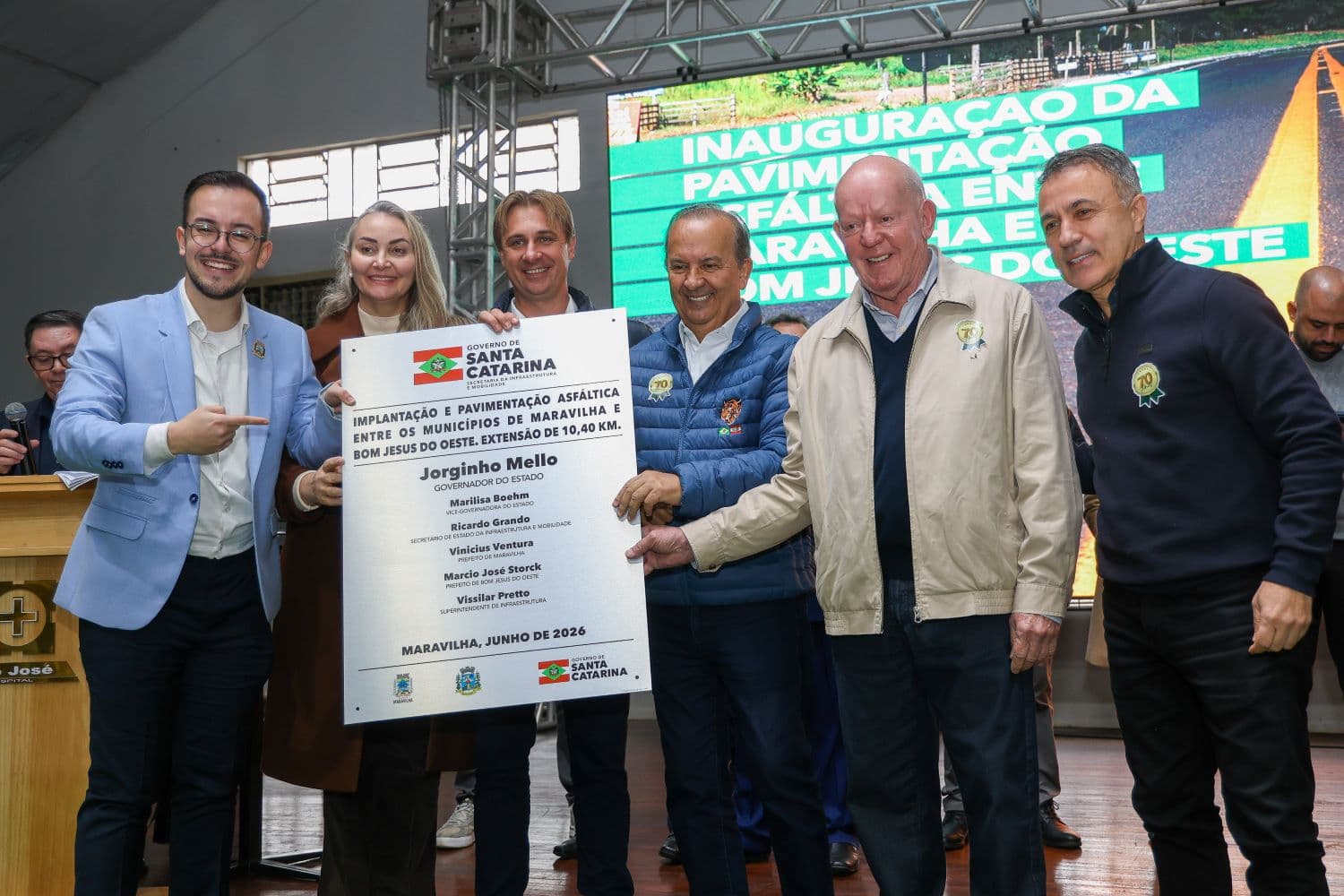 Maravilha reúne entrega de pavimentação, investimentos em saúde e assinatura de protocolo para reservatório de água (Foto por Divulgação)