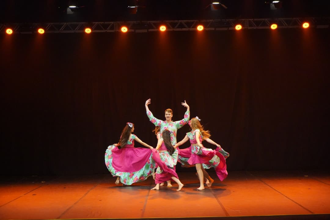 Maravilha entra no ritmo da cultura com etapa classificatória de festival estadual de danças populares