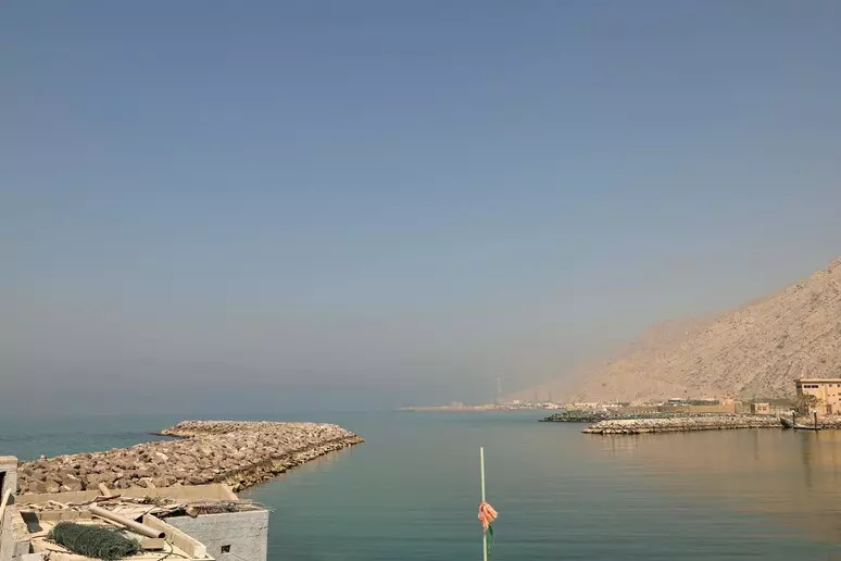 Vista do Estreito de Ormuz, no Oriente Médio (Foto por ANSA/AFP)