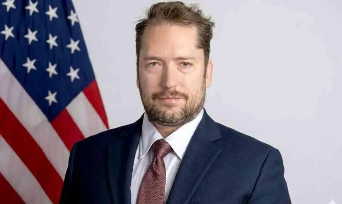 Darren Beattie é responsável pelos assuntos ligados ao Brasil (Foto por Departamento de Estado dos EUA/Divulgação)