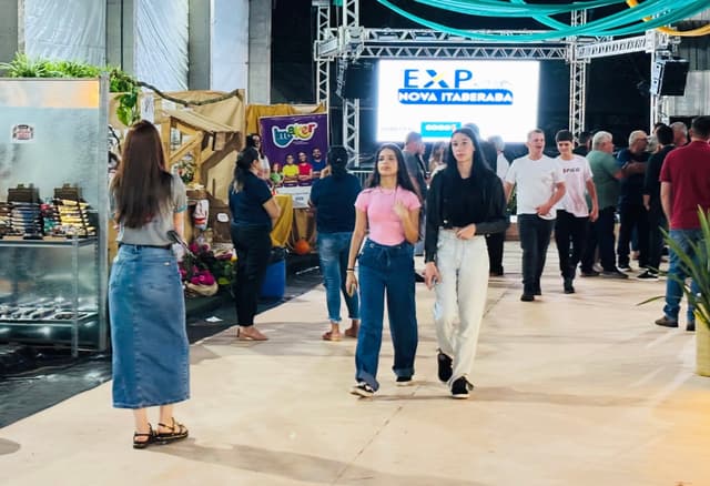 Mais de 90 expositores participam de feira em Nova Itaberaba