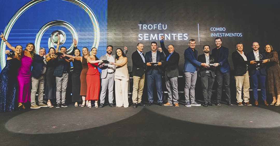 Agência de Pinhalzinho do Sicoob Creditaipu é destaque estadual e conquista Troféu Sementes