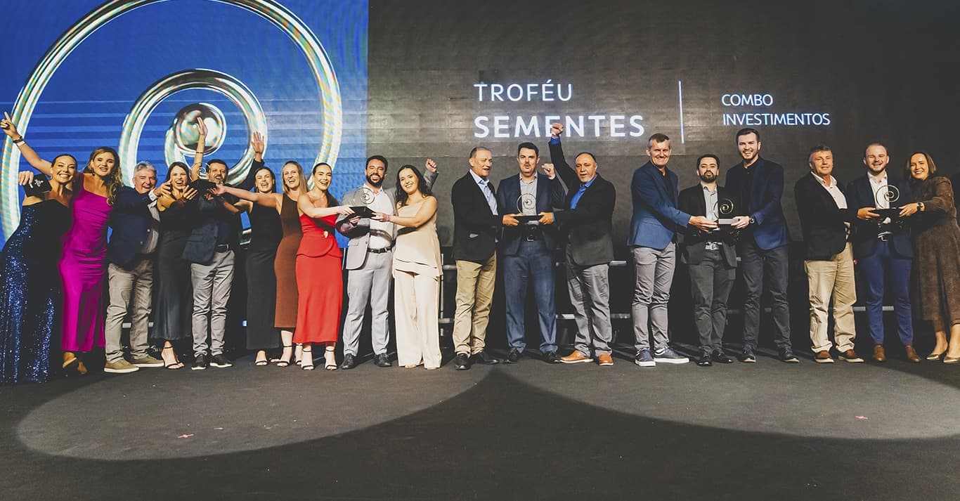 O Sicoob Creditaipu celebra mais uma conquista que é resultado do trabalho em equipe (Foto por Ascom)