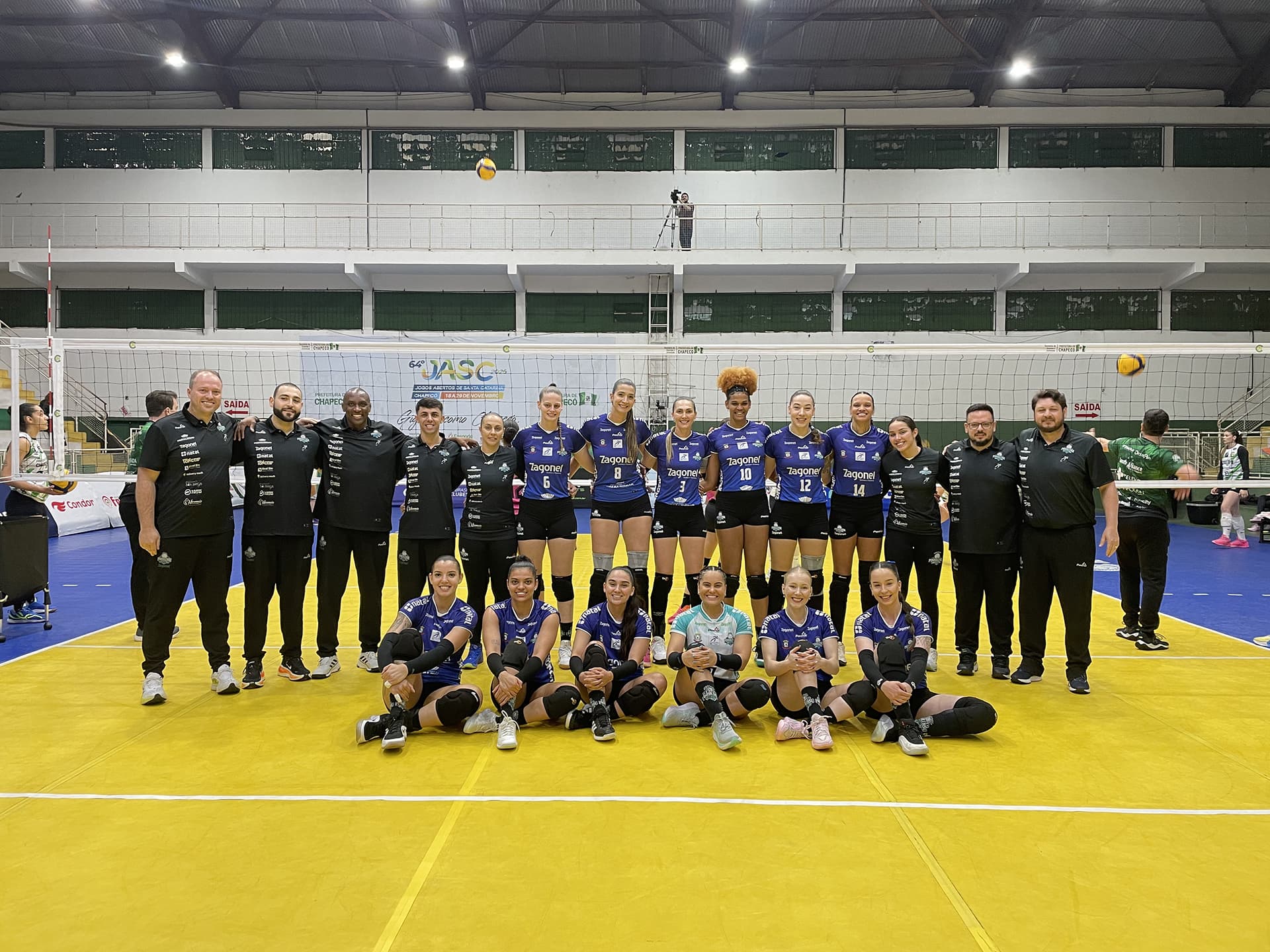 Pinhalense/Zagonel supera Chapecó fora de casa e ganha vantagem na semifinal do Estadual