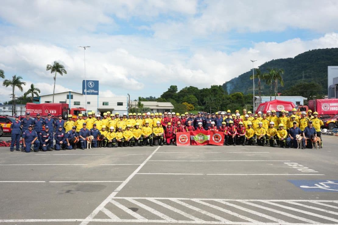 Equipes atuam em cenários de alta complexidade durante exercício do CBMSC (Foto por Divulgação/CBMSC)