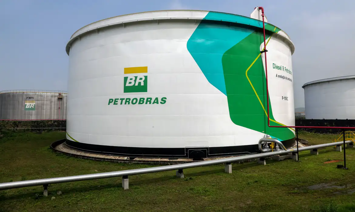 Estados reclamam de alta injustificada nos preços das distribuidoras (Foto por Petrobras/Divulgação)