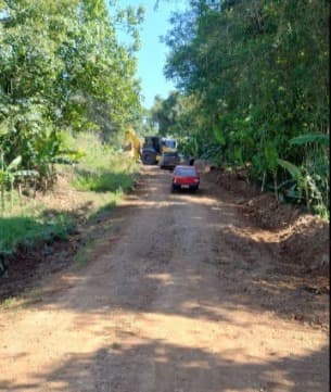 Bloqueio de via rural em São Carlos termina com autuação