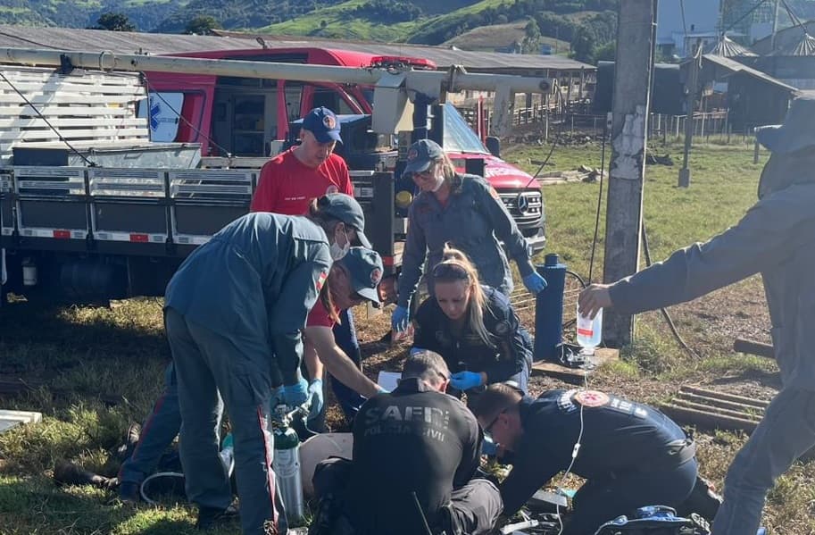 Rapaz estava em parada cardíaca no local (Foto por Divulgação)
