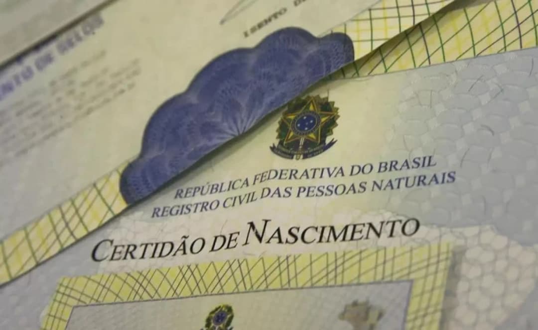 Adeus a Enzo e Valentina: Ravi e Helena lideram a lista de nomes mais registrados no Brasil