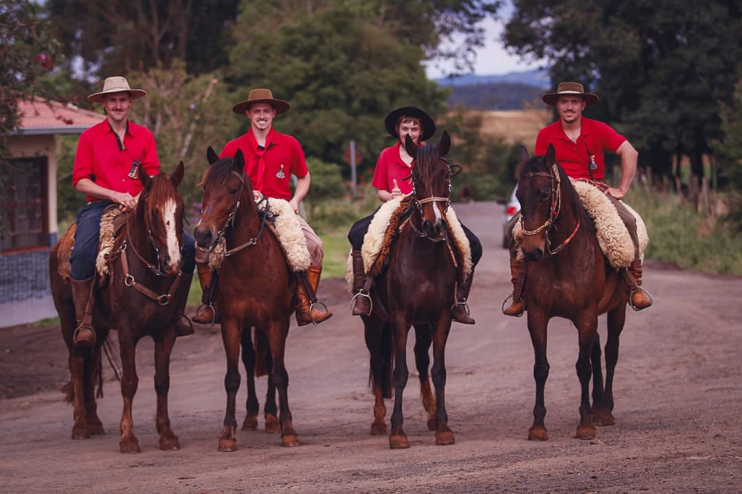 Mais de 170 cavaleiros participam da 7ª Cavalgada da Amizade em Sul Brasil