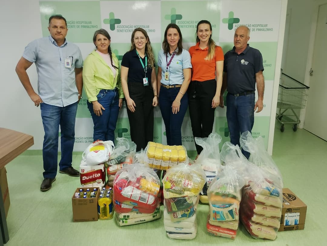Cooperativas arrecadam alimentos e produtos de higiene para o Hospital de Pinhalzinho