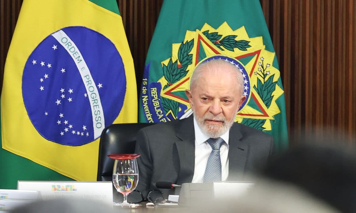 Lula deve intensificar execução orçamentária para atender exigências do Legislativo (Foto por Valter Campanato/ Agência Brasil)