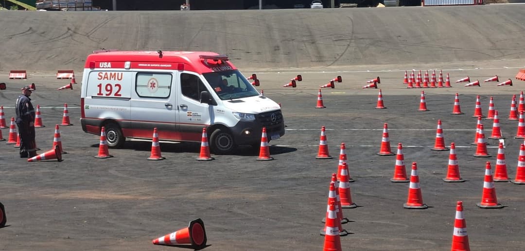 Treinamento reforça segurança e qualifica condutores do SAMU no Oeste de SC