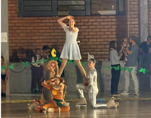 XIX Noite Cultural emociona público e lota ginásio em Sul Brasil