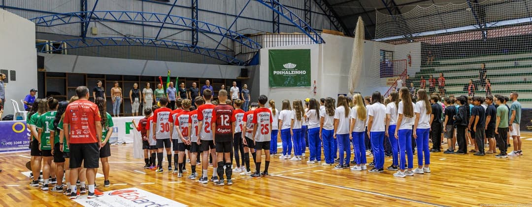 Pinhalzinho abre JESC Municipal com cinco escolas e celebra o esporte como base da formação dos jovens