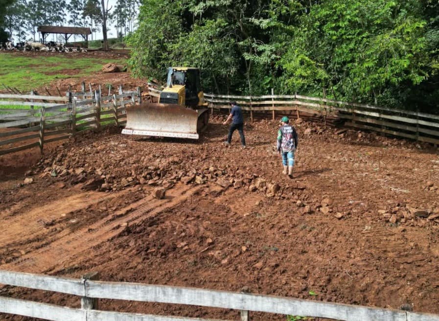 Ações no interior incluem obras de drenagem e melhorias em acessos para produtores rurais (Foto por Divulgação)